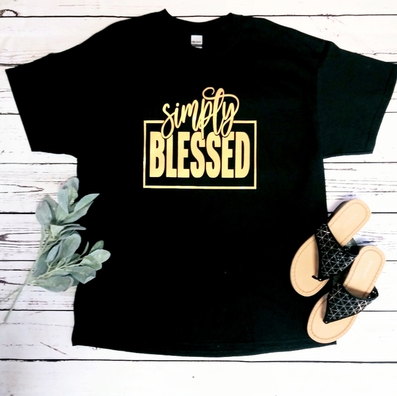 Simply Blessed T-Shirt - Picture 1 of 2